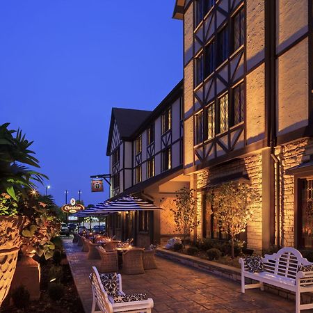 Hotel The Cheshire Richmond Heights Exterior foto